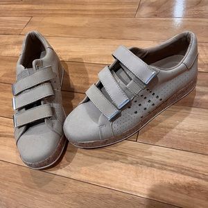 ALDO tan/light brown formal sneakers - size 7.5 US